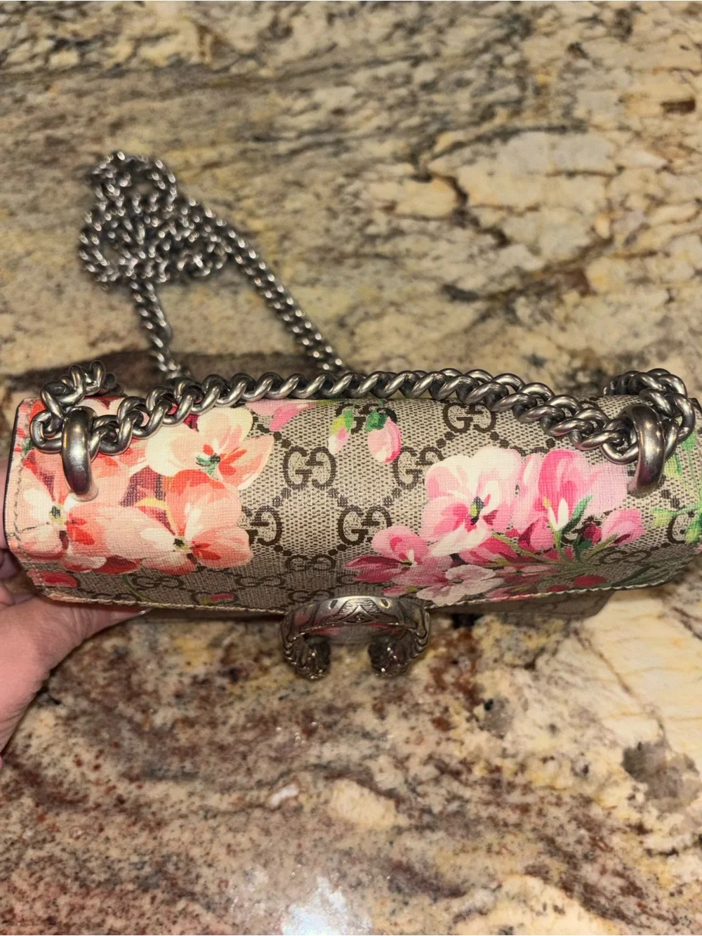 Gucci Floral GG Supreme Blooms Small Dionysus - Picture 4 of 11